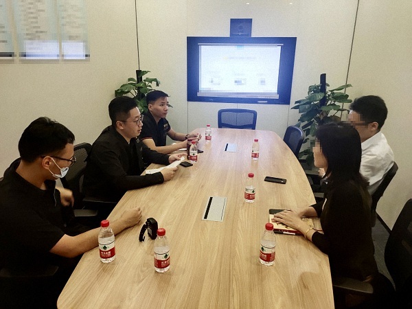 非法操控证券市场_场外配资犯罪团伙_在线配资杠杆