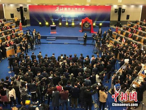 3月26日中国原油期货挂牌交易 首日开门红，首单花落嘉能可