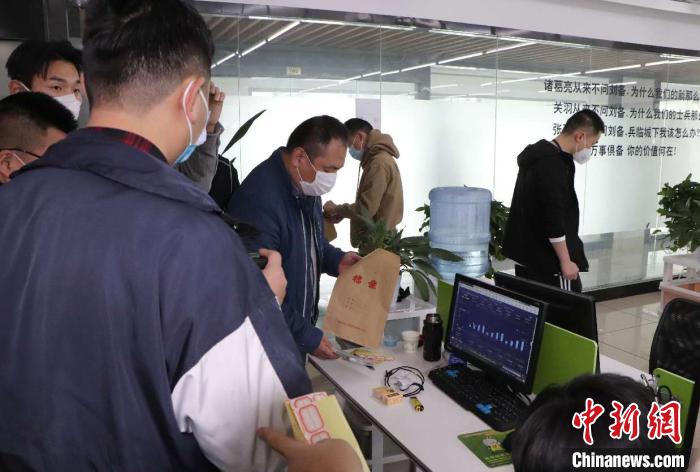 杭州股票配资平台_杭州警方打击股票诈骗团伙_股票诈骗平台调查