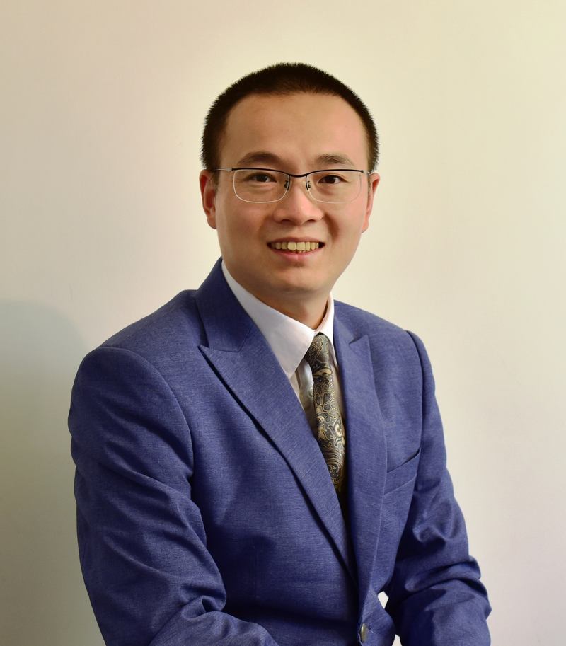 A股市场行情解读：当前市场与十年前对比及投资者应对策略