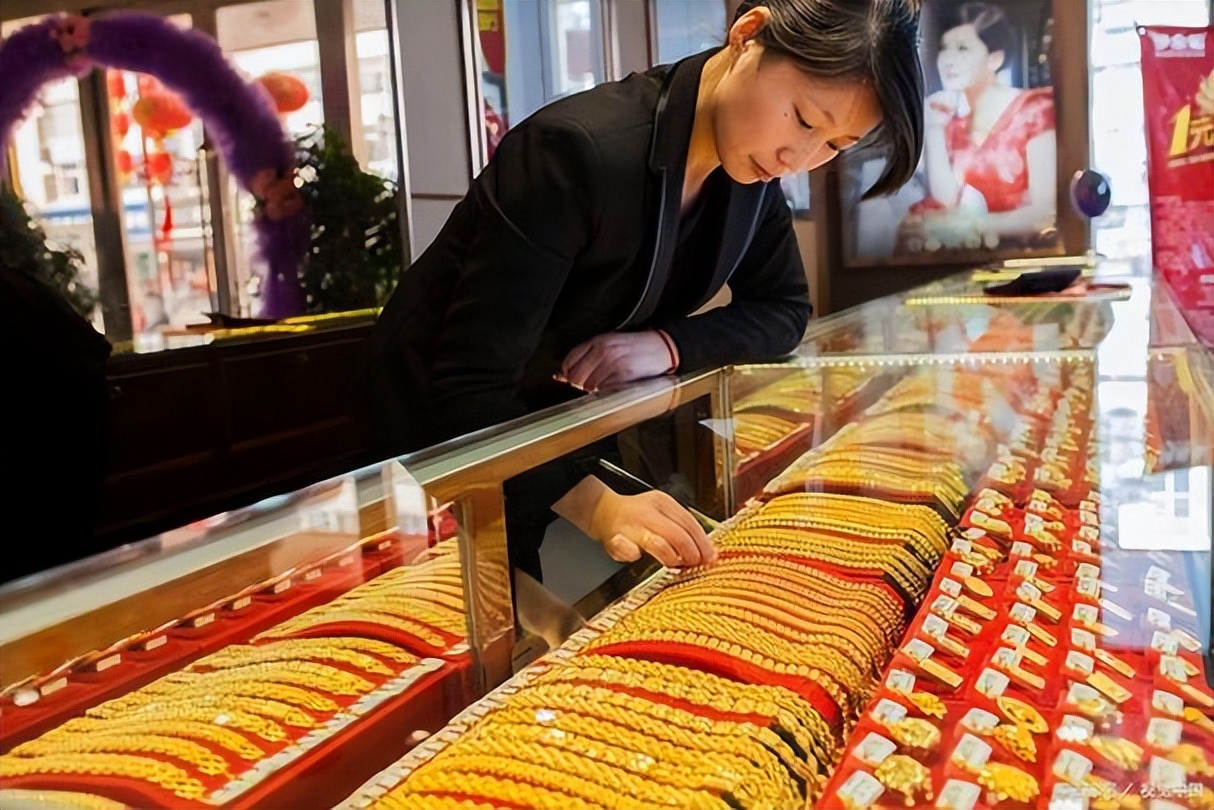 炒股怎么加10倍杠杆_黄金暴跌后投资策略_黄金市场暴跌原因